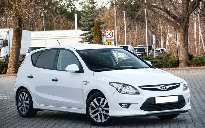 hyundai i30 mazowieckie Hyundai I30 cena 22999 przebieg: 170000, rok produkcji 2010 z Lipno